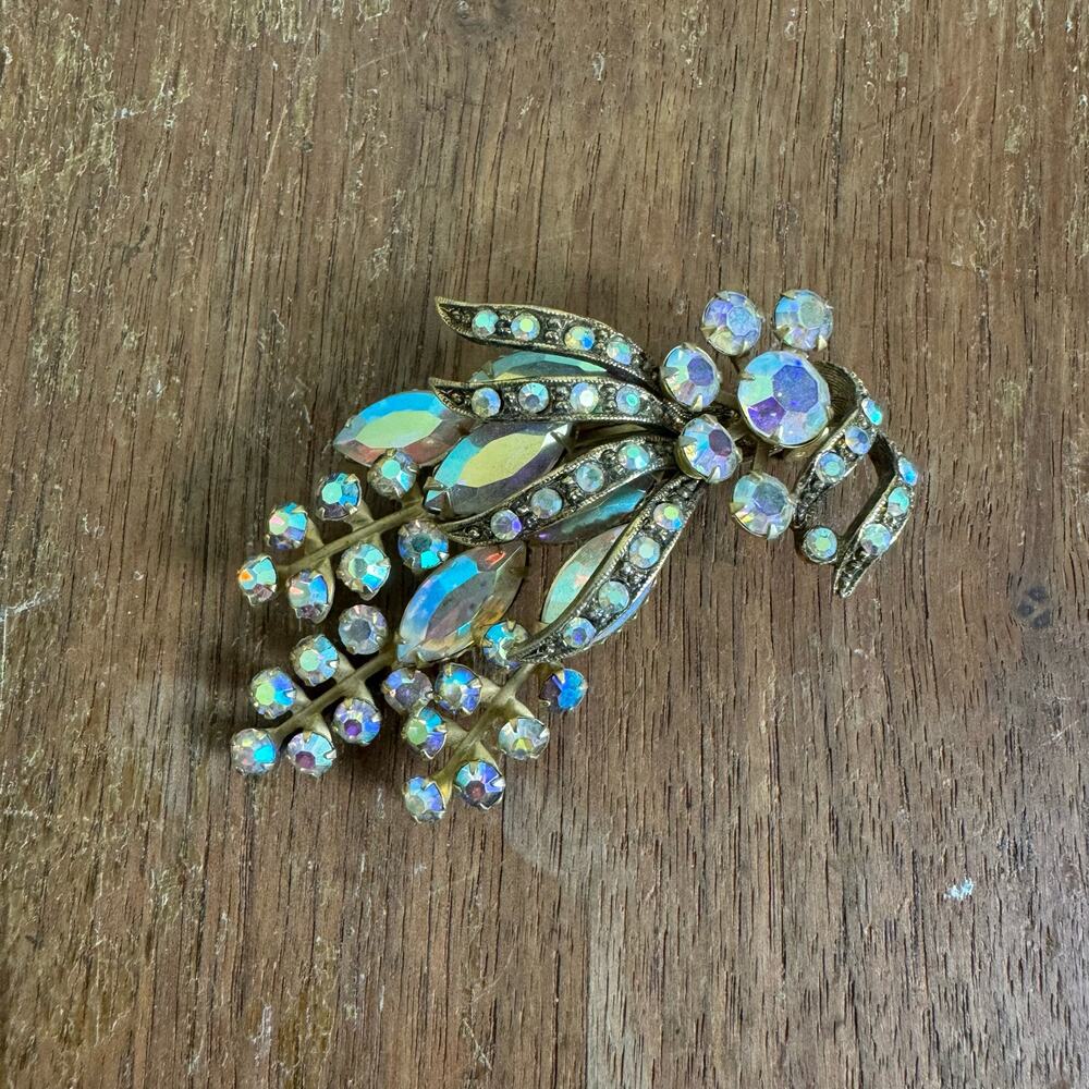 Selro Celini Signed VINTAGE AB Rhinestone gold tone waterfall broochβ pin